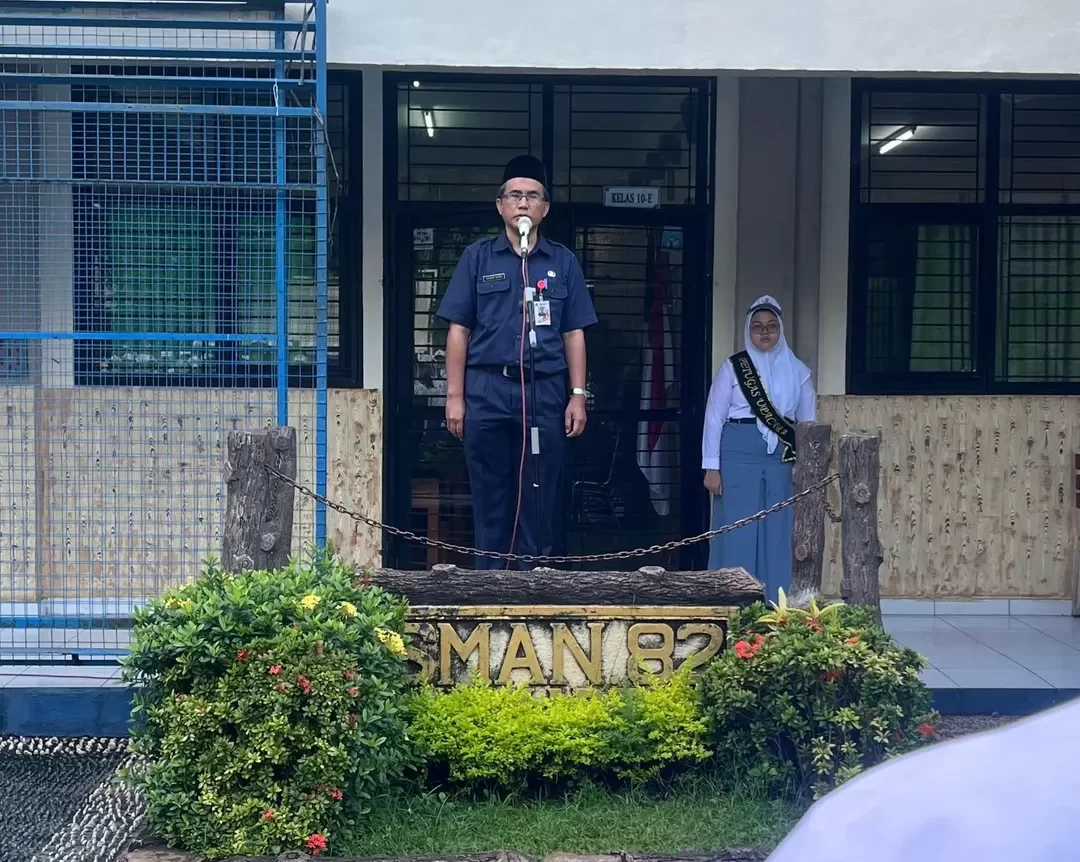 Plt. Kepala SMAN 82 Jakarta